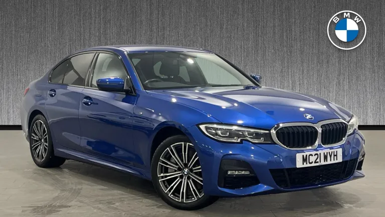 BMW 3 Series 2.0 330e 12kWh M Sport Auto Euro 6 (s/s) 4dr (MC21WYH) - Hero Image