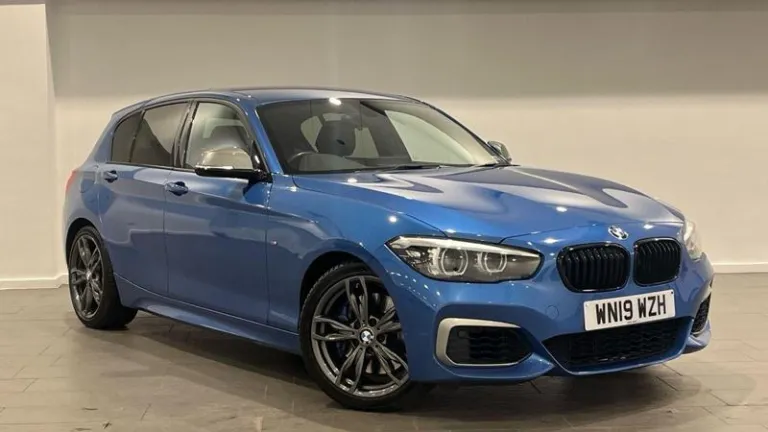 BMW 1 Series 3.0 M140i Shadow Edition Auto Euro 6 (s/s) 5dr (WN19WZH) - Hero Image