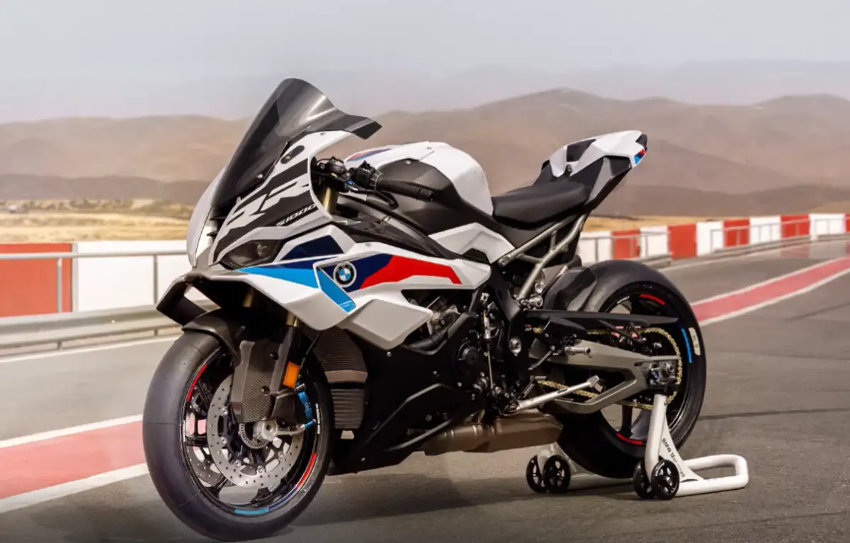 The new S 1000 RR image