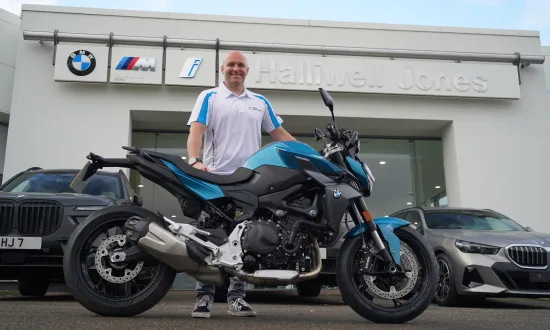 Halliwell Jones Motorrad Gears Up for an Epic 2025 Season in the ROKiT OFF BMW F 900 R Cup!