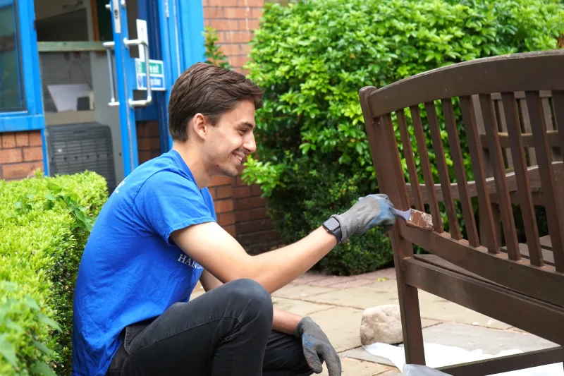 Halliwell Jones MINI Team Spruces Up Garden at Countess of Chester Hospital - Image 416874/1