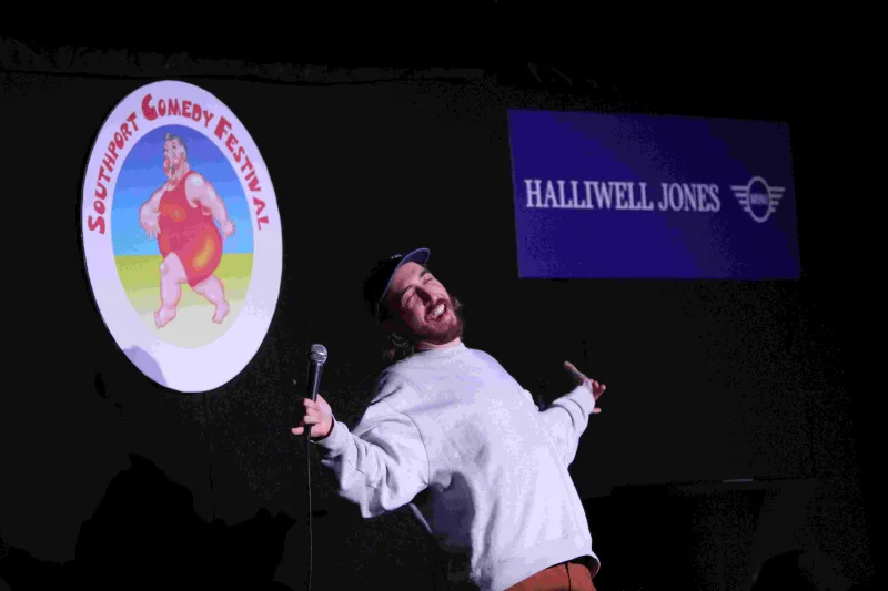 Halliwell Jones MINI Proudly Sponsors the Southport Comedy Festival 2024 - Image 527241/2