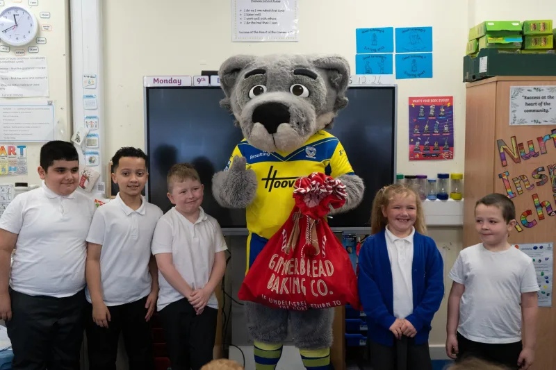 Spreading Festive Cheer at Dallam Primary School - Image 529304/4