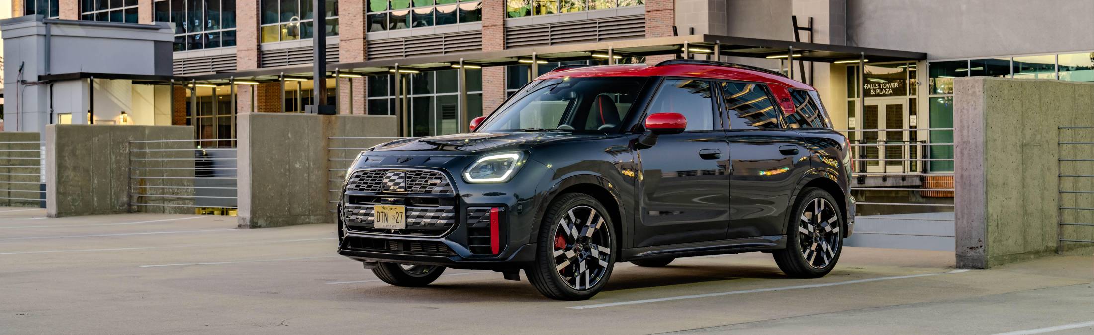 THE MINI COUNTRYMAN JOHN COOPER WORKS Image